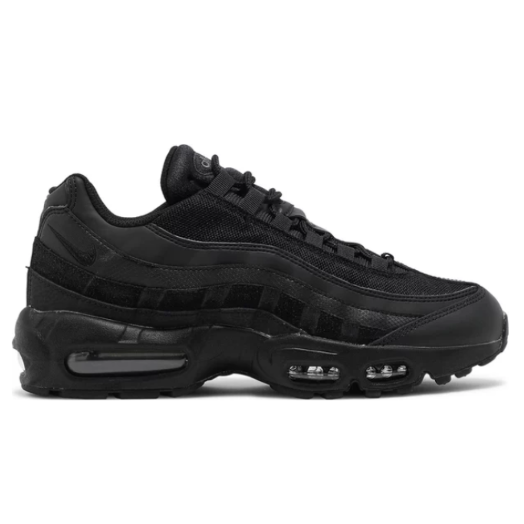 Tênis Nike Air Max 95 Essential Triple Black – Diamond Sneakers BR Tênis Nike Air Max 95 Essential Triple Black – Diamond Sneakers BR