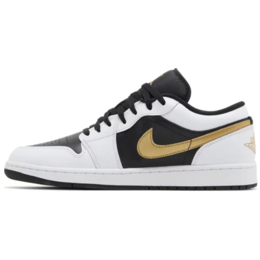 Tênis Air Jordan 1 Low White Black Metallic Gold Swoosh