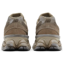 New Balance 9060 Mushroom