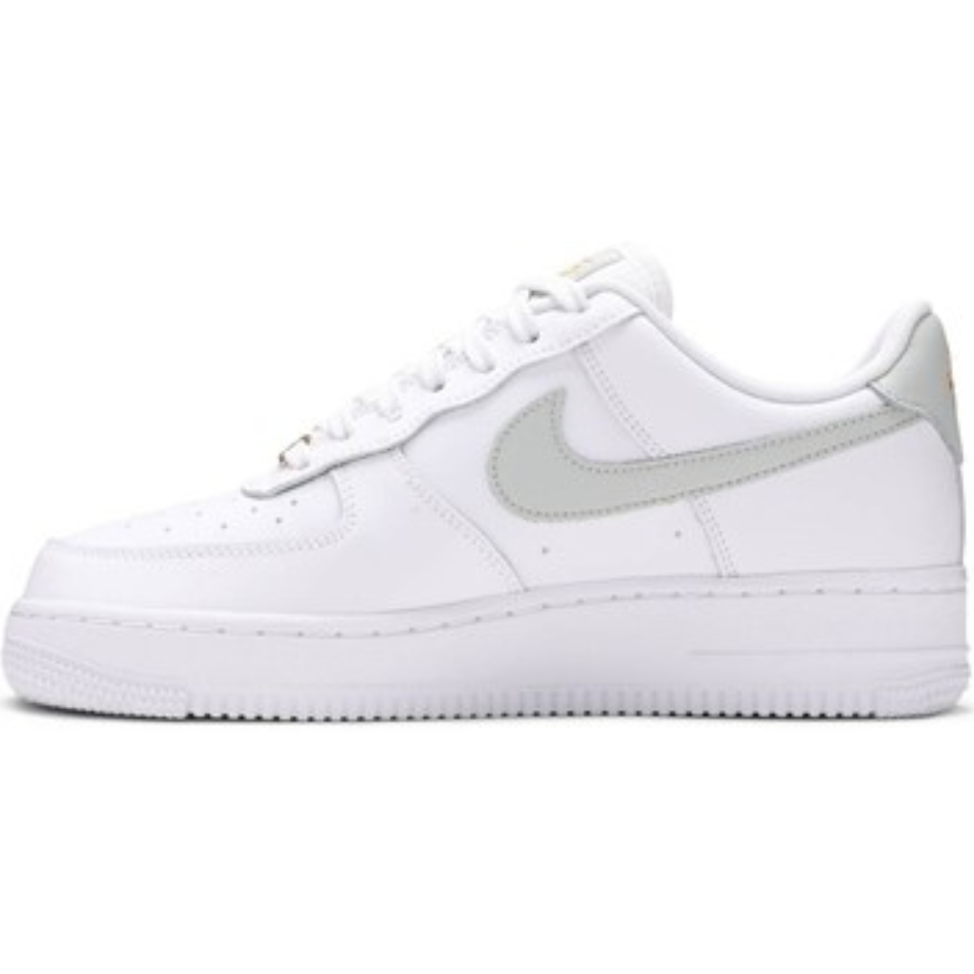 Tênis Nike Air Force 1 White Light Silver