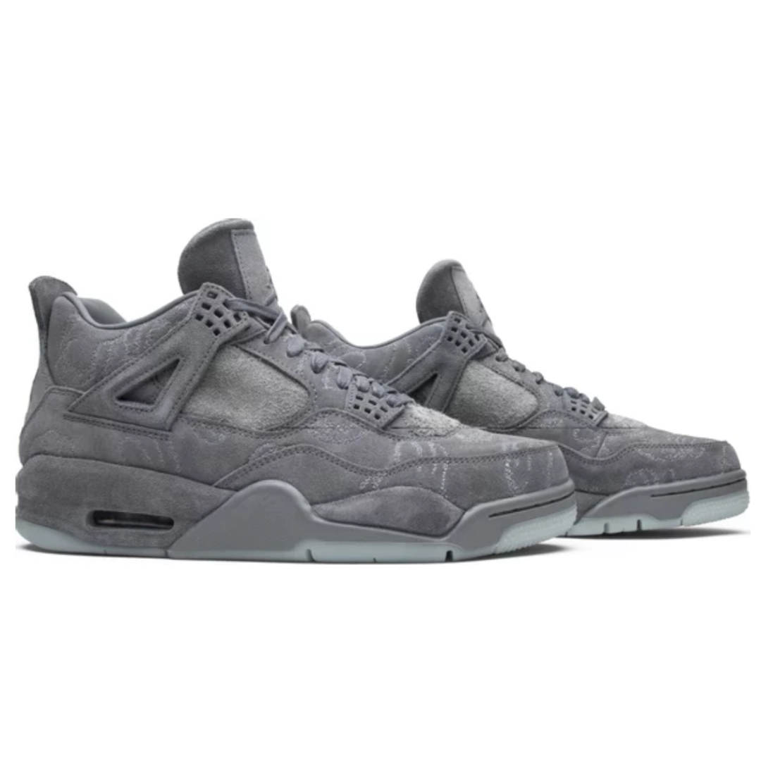 Tênis Air Jordan 4 Retro Kaws