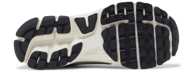 Tênis Nike Zoom Vomero 5 Photon Dust Metallic Silver Cinza