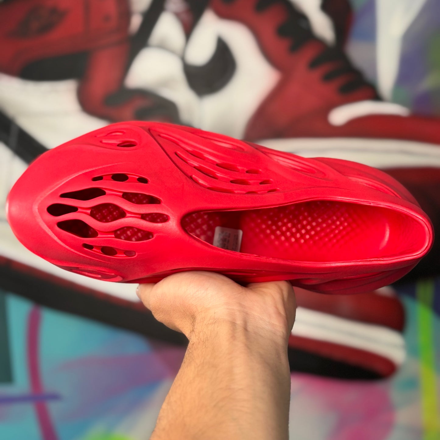 Yeezy Foam Runner 'Vermilion' (Pronta Entrega)