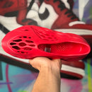 Yeezy Foam Runner 'Vermilion' (Disponible)