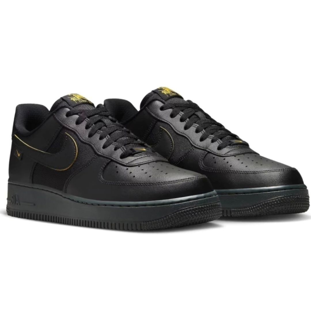 Tênis Nike Air Force 1 Black University Gold