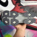 New Balance 9060 Team Away Gris (Lista para entrega)