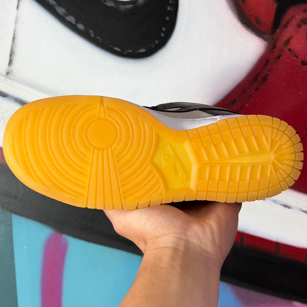 Tênis Nike Dunk Low "Plum Eclipse" (Pronta Entrega)