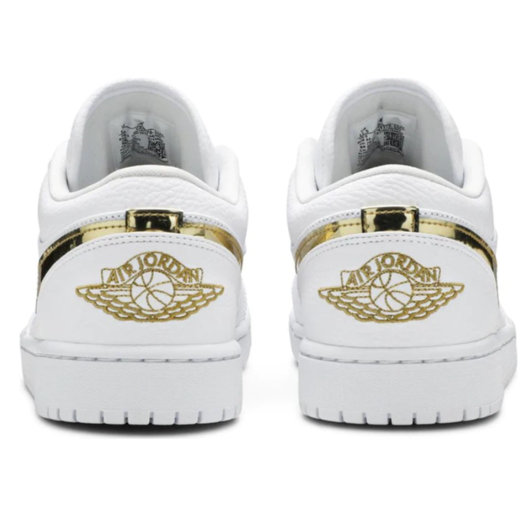 Tênis Air Jordan 1 Low Metallic Gold White