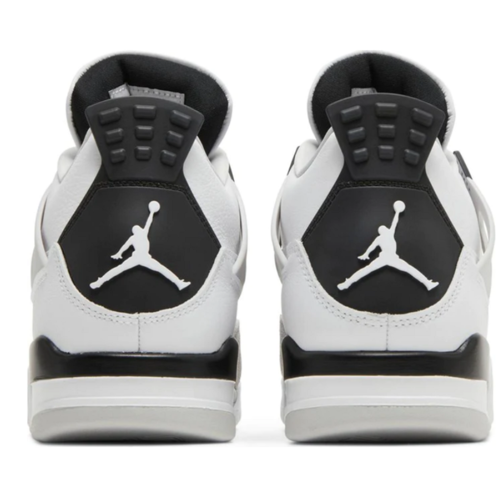 Tênis Nike Air Jordan 4 Retro Military Black