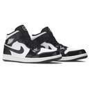 Air Jordan 1 Mid de fibra de carbono
