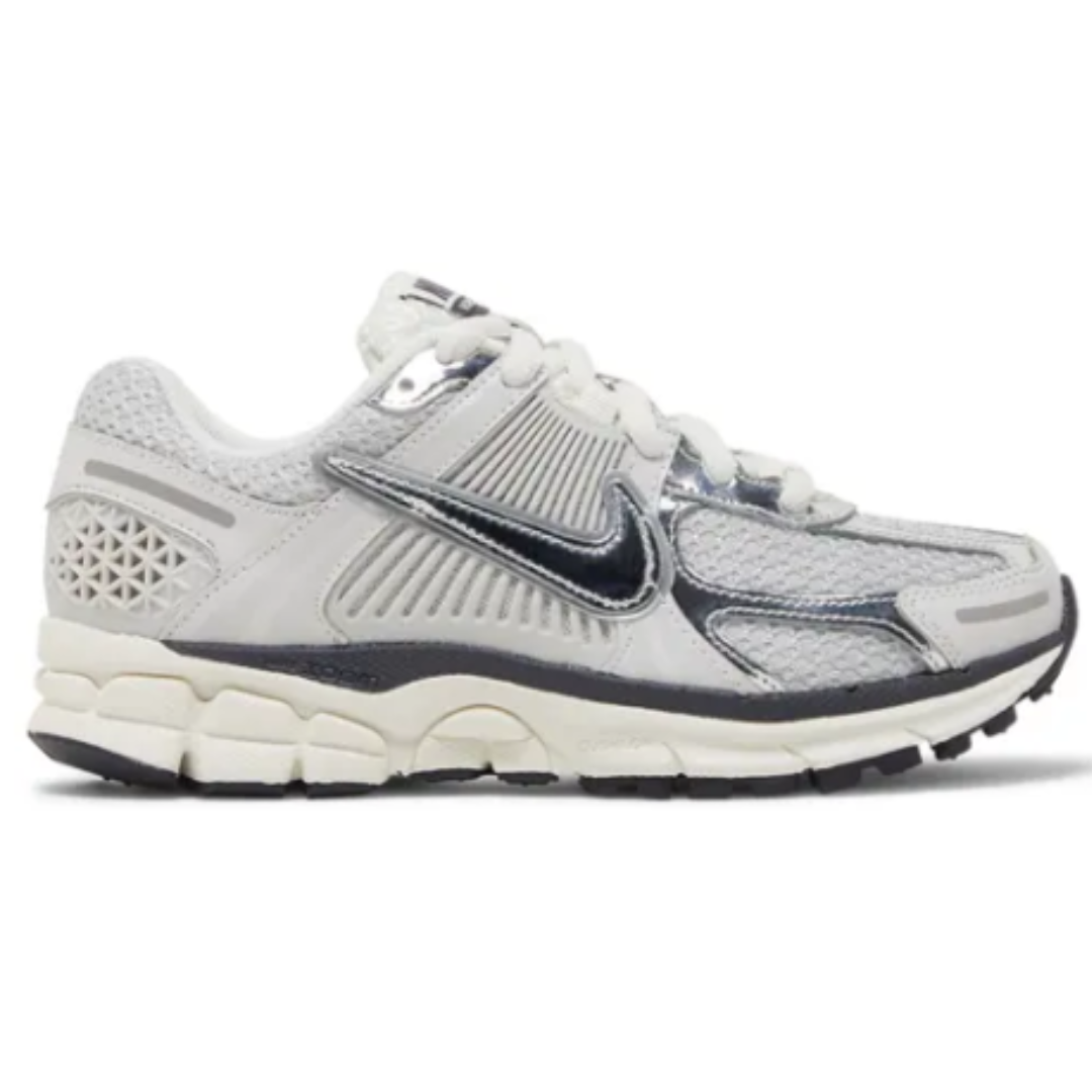 Nike Zoom Vomero 5 Photon Dust Gris Plata Metalizado