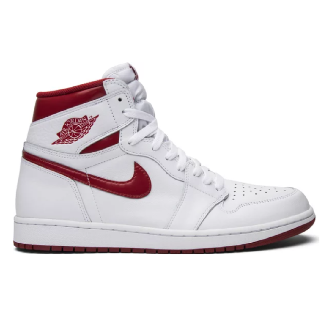 Tênis Air Jordan 1 Retro High OG Metallic Red