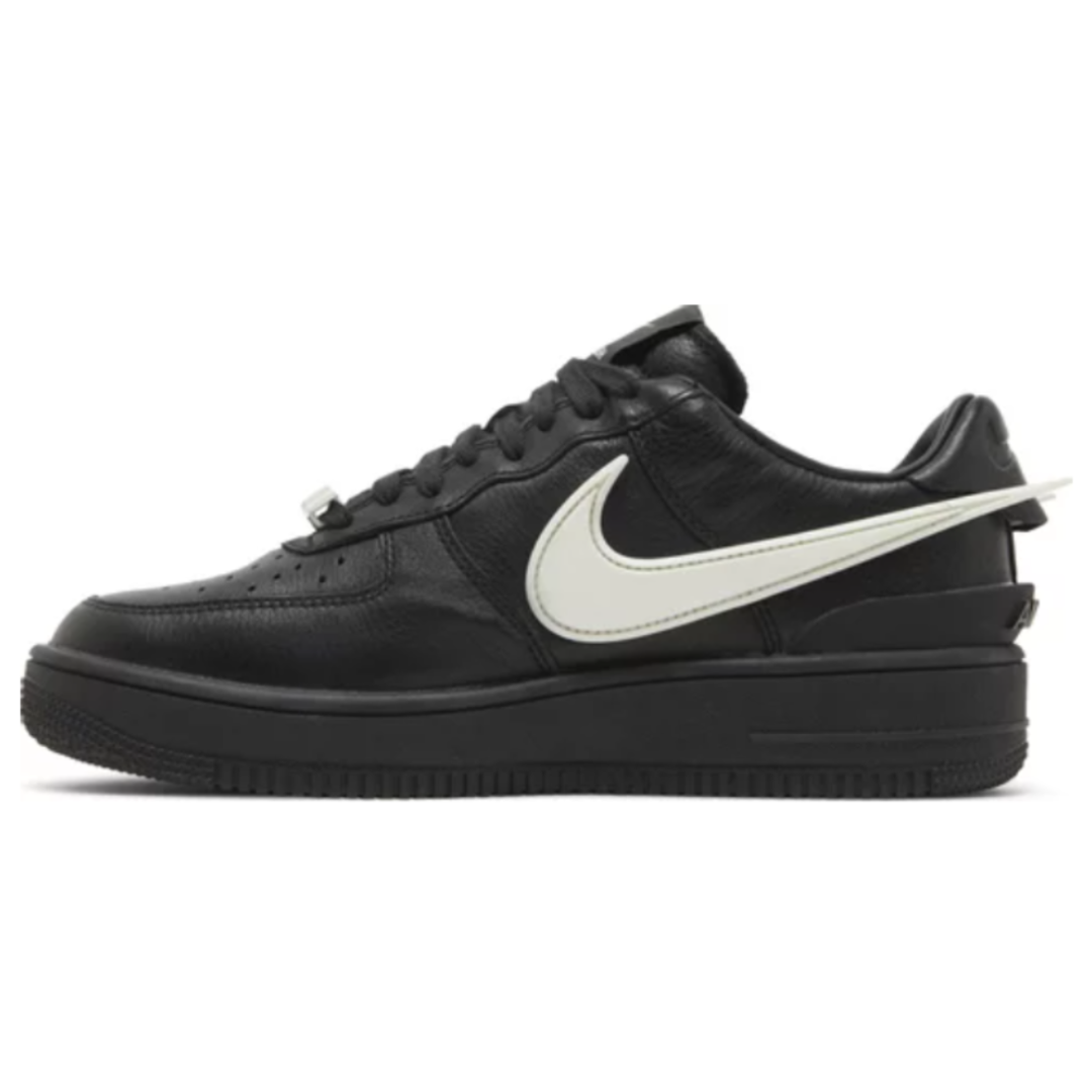 Zapatillas Air Force 1 Low 'Black' x AMBUSH