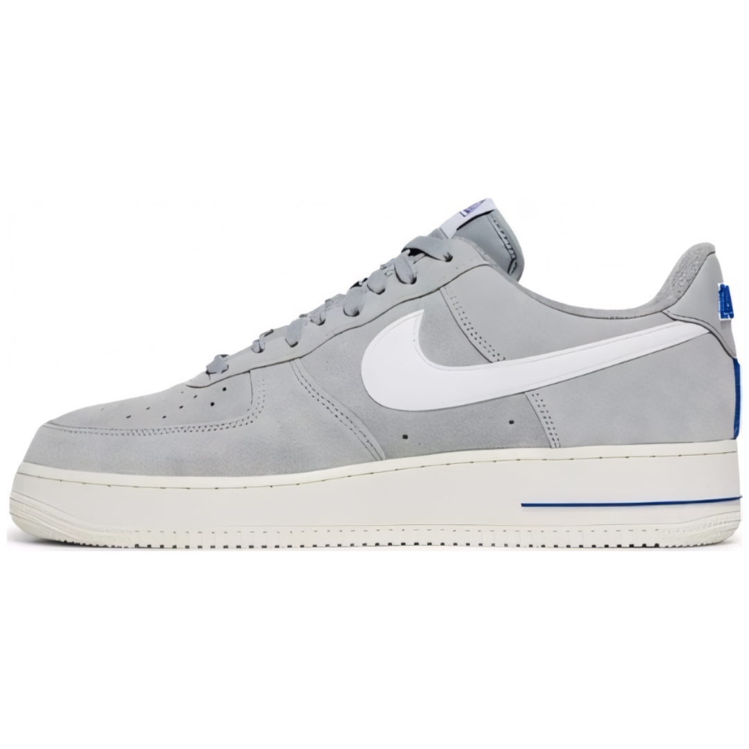 Tênis Nike Air Force 1 Low Athletic Club