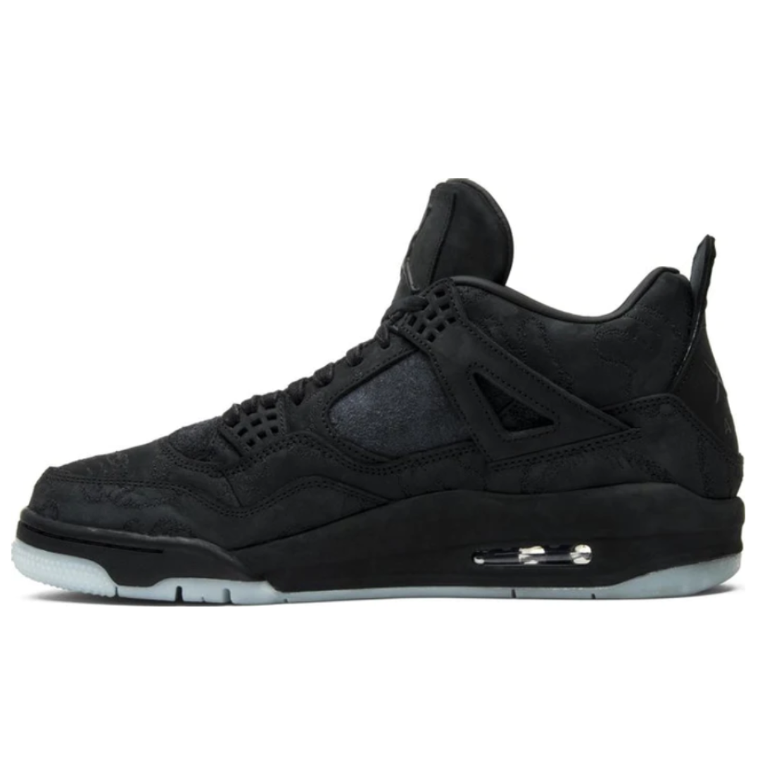Tênis KAWS x Air Jordan 4 Retro 'Black'