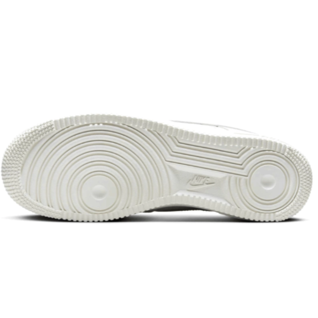 Nike Air Force 1 '07 Essential 'Negro vela'