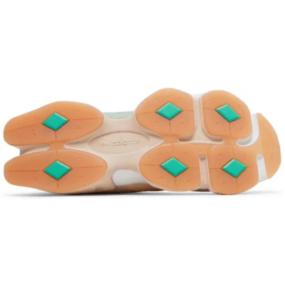 Tênis New Balance Joe Freshgoods x 9060 Penny Cookie Pink