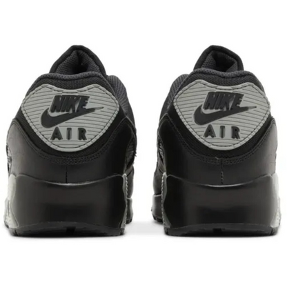 Tênis Air Max 90 Gore-Tex "Black / Honeydew