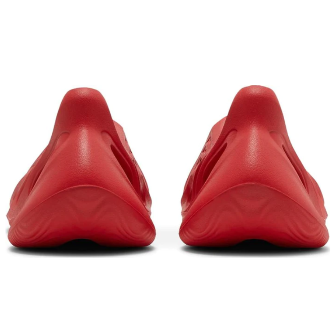 Yeezy Foam Runner 'Bermellón'