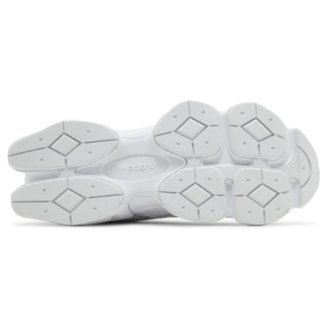 Tênis New Balance 9060 Triple White