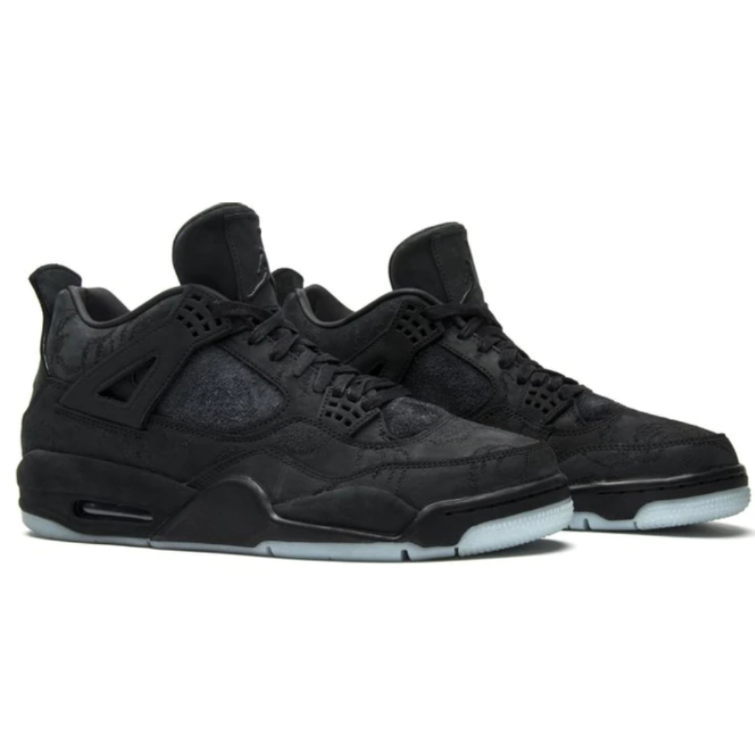 Tênis KAWS x Air Jordan 4 Retro 'Black'