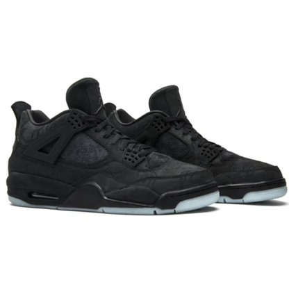 Tênis KAWS x Air Jordan 4 Retro 'Black'
