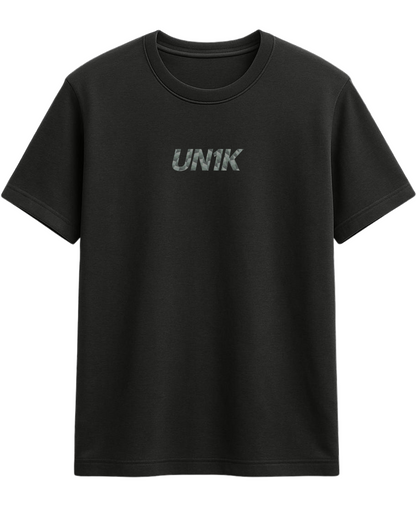 Camiseta Preta UN1K Fractal Camo