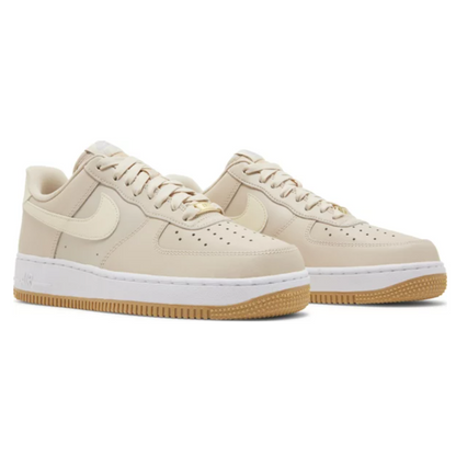 Tênis Nike Air Force Coconut Milk
