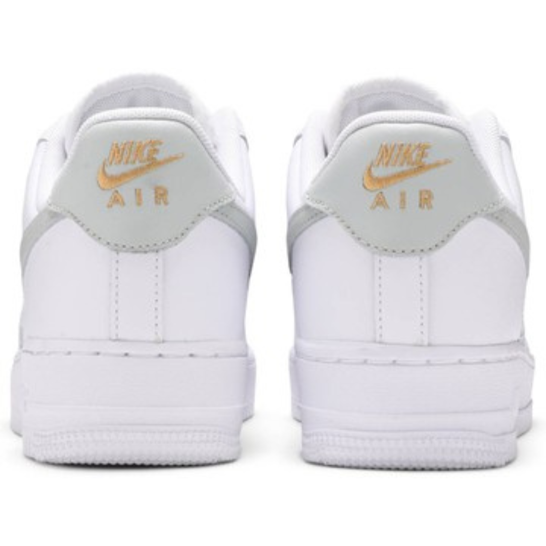 Tênis Nike Air Force 1 White Light Silver