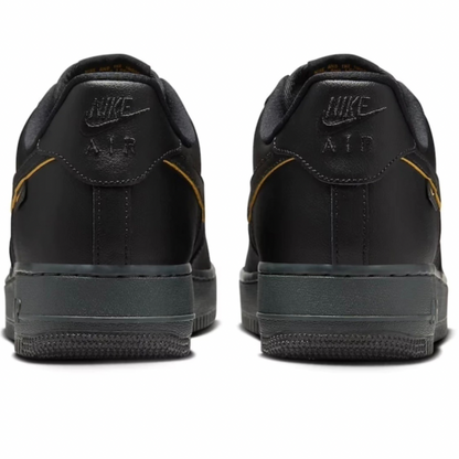 Tênis Nike Air Force 1 Black University Gold