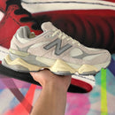 Zapatillas New Balance 9060 Suede Pack Sea Salt (listas para entrega)