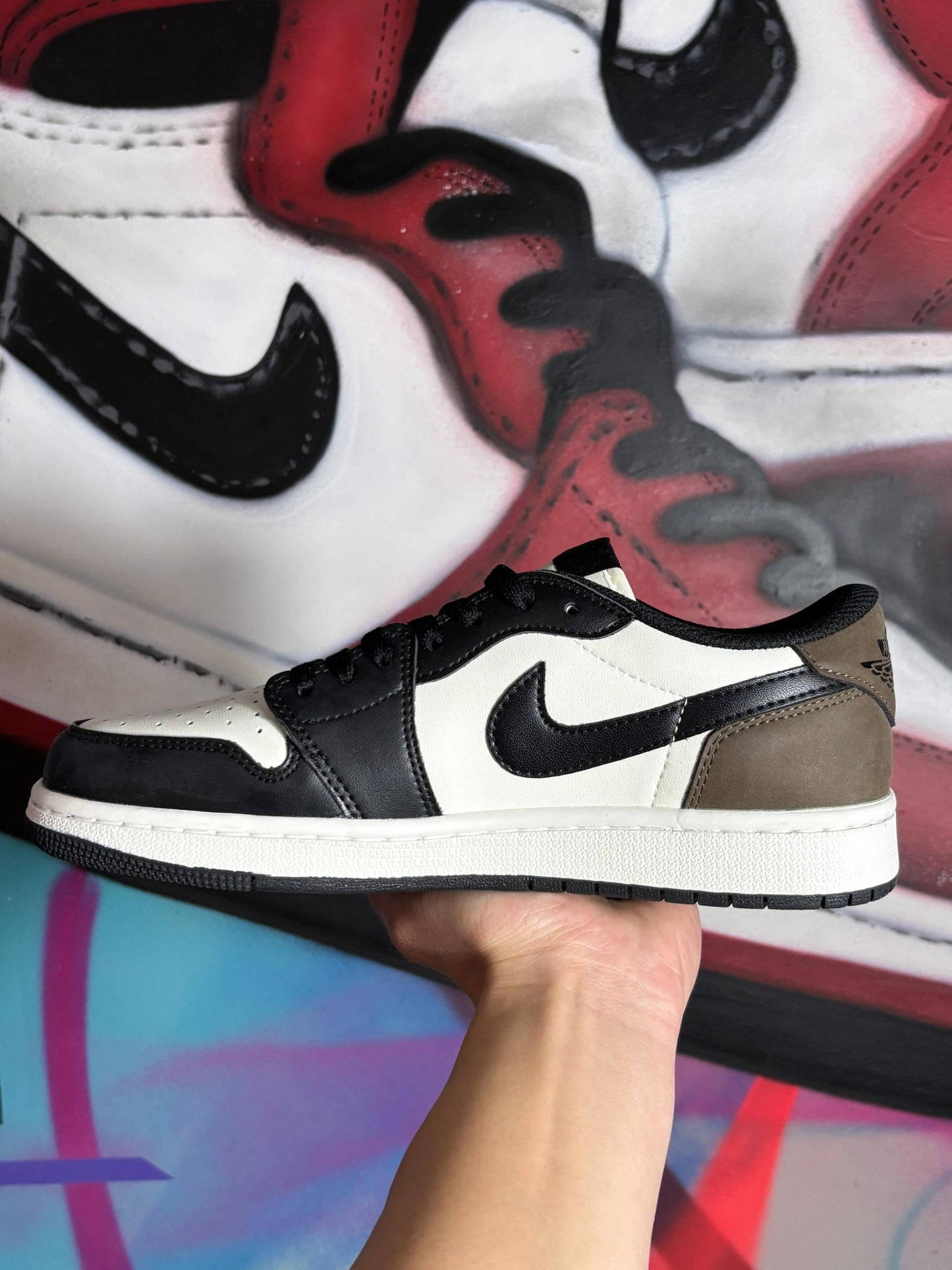 Tênis Air Jordan 1 Retro Low OG 'Mocha' (Pronta Entrega)