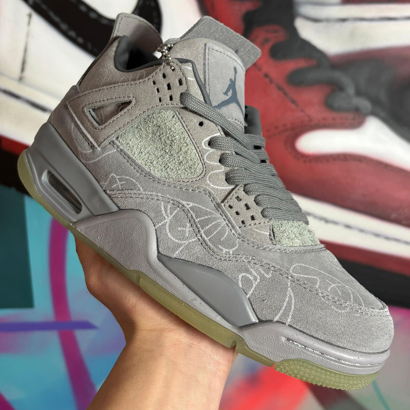 Tênis Air Jordan 4 Retro Kaws (Pronta Entrega)