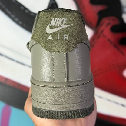 Tênis Nike Air Force 1 '07 LV8 'Mini Swoosh Pack - Light Army' (Pronta Entrega)