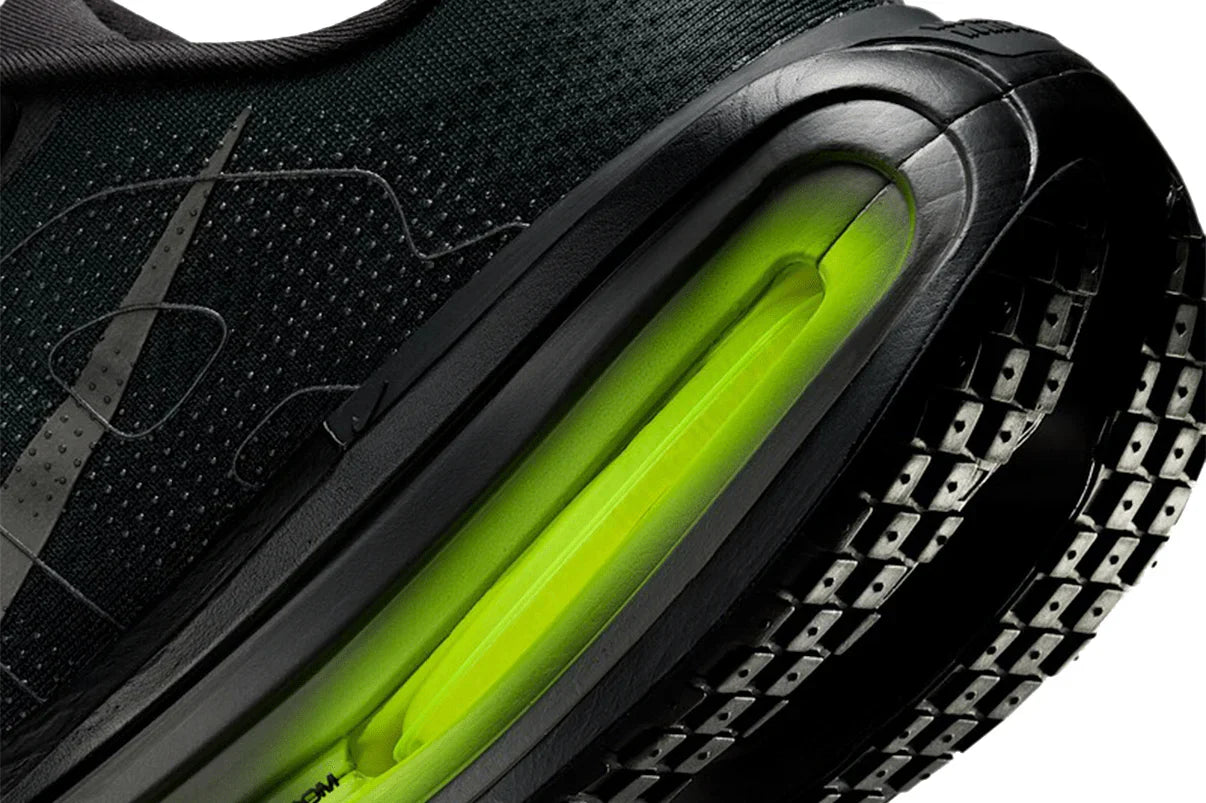 Nike Vomero Premium Black Volt Preto