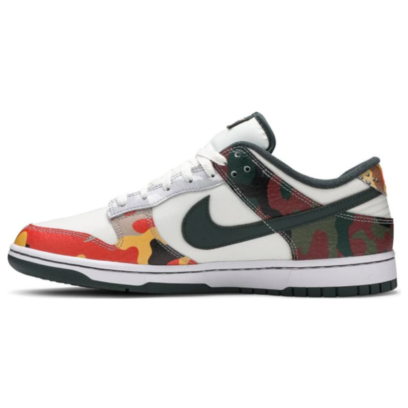Tênis Dunk Low SE "Sail Multi-Camo"