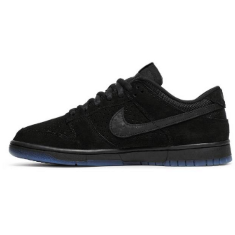 Tênis Dunk Low SP Nike x Undefeated