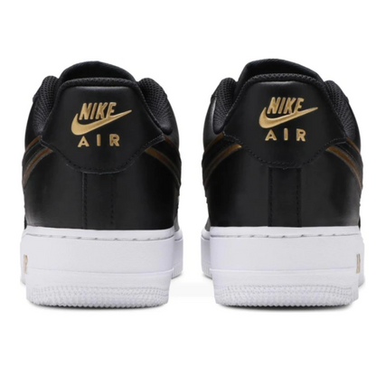 Tenis Nike Air Force 1 '07 LV8 'Metallic Swoosh Pack - Negro
