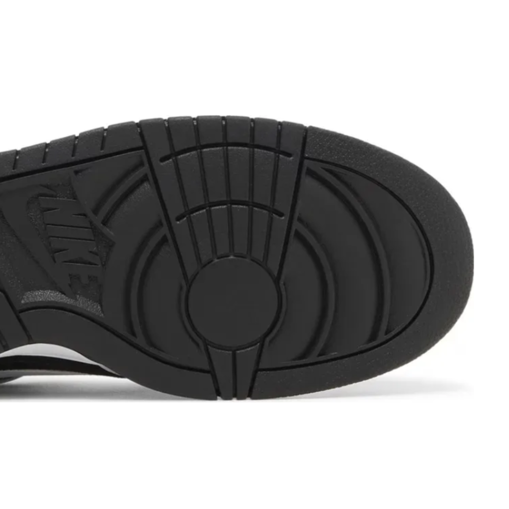 Tênis Nike Dunk Low Jumbo Panda Reverse